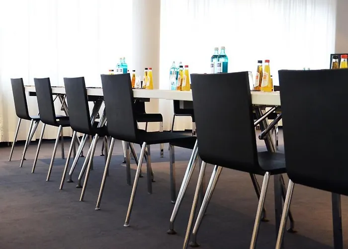 Bristol - Frankfurt Centre - 4* フランクフルト