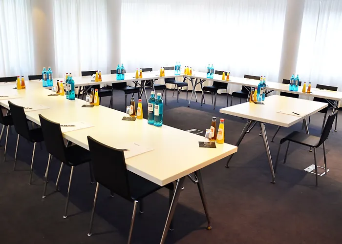 ホテル Bristol - Frankfurt Centre - 4*