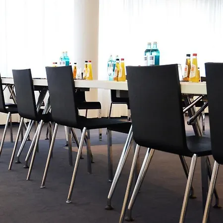 Bristol - Frankfurt Centre - 4* Frankfurt am Main