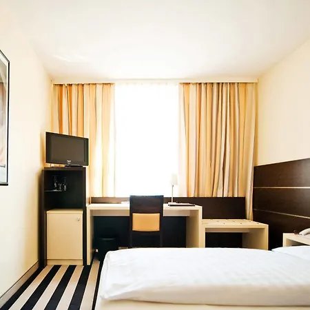 Hotel Bristol - Frankfurt - Station Francoforte sul Meno
