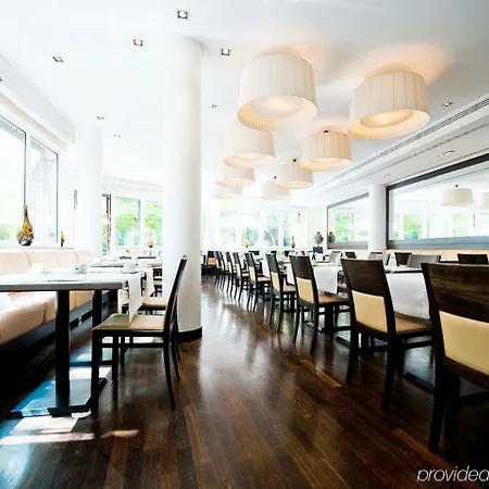 Hotel Bristol - Frankfurt - Station 4*