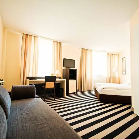 Bristol - Frankfurt - Station Hotell