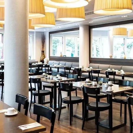 Hotel Bristol Frankfurt nad Mohanem