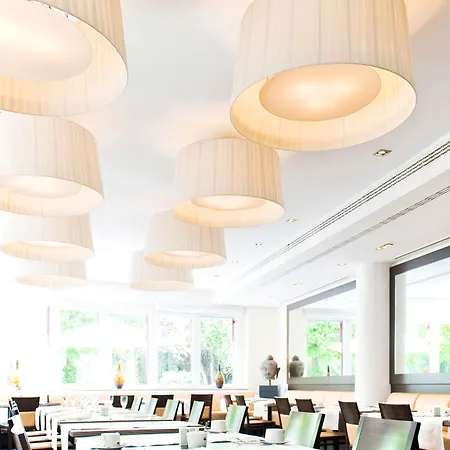 Hotel Bristol - Frankfurt Centre - 4*