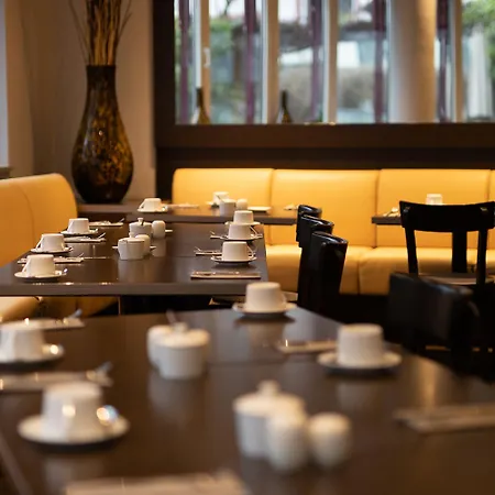 Hotel Bristol Frankfurt nad Mohanem