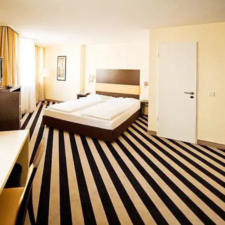 Hotell Bristol - Frankfurt - Station