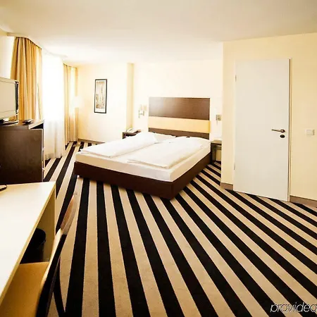Hotell Bristol - Frankfurt - Station
