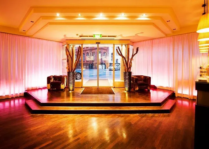 Bristol - Frankfurt Centre - 4*