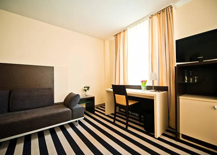 Hotel Bristol - Frankfurt Centre -