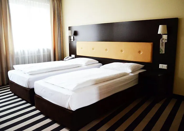 Bristol - Frankfurt Centre - 4*