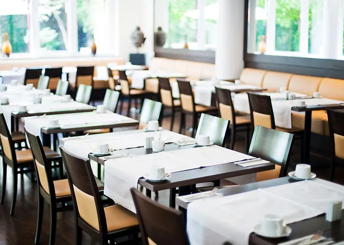 Bristol - Frankfurt Centre - 4*