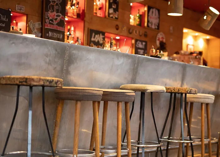 Bristol - Frankfurt Centre - Hotel 4*