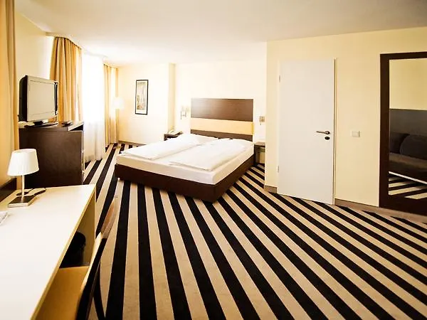 Hotel Bristol - Frankfurt Centre -