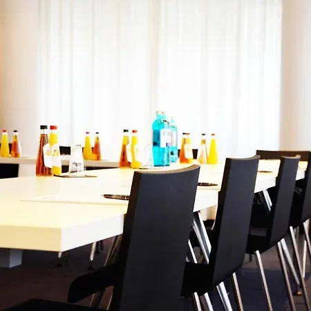 Hotell Bristol - Frankfurt Centre -