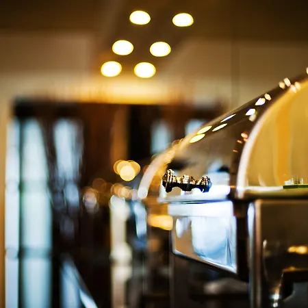 Hotell Bristol - Frankfurt Centre - 4*