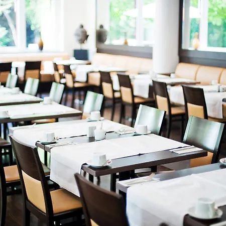 Bristol - Frankfurt Centre - 4*