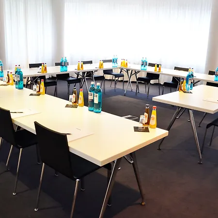 Hotell Bristol - Frankfurt Centre - 4*