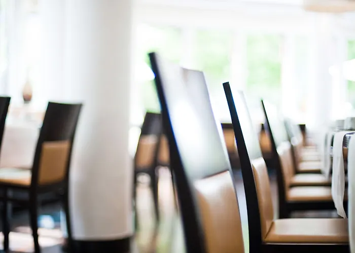 호텔 Bristol - Frankfurt Centre - 4*